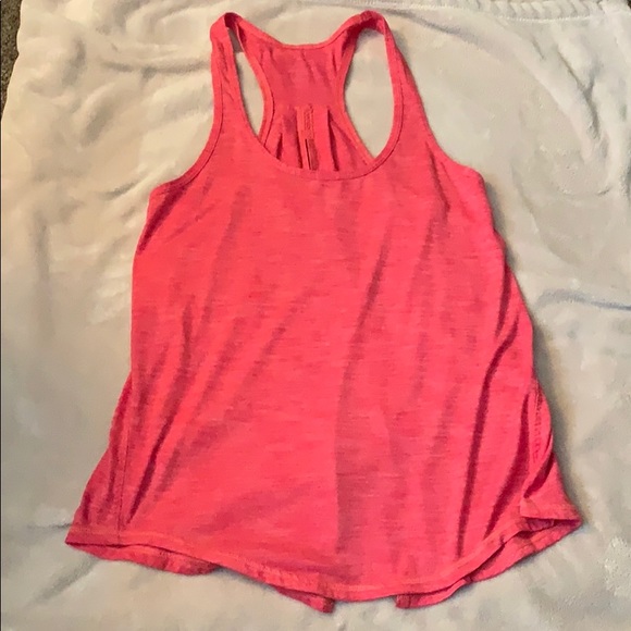 Lululemon tank top with bottom slit - Picture 2 of 3
